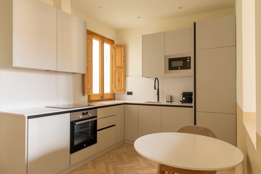 Standard Double Room with Shared Bathroom - 41B5