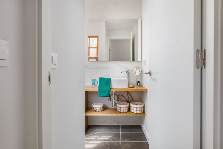 1-Bedroom Penthouse with Terrace - 516
