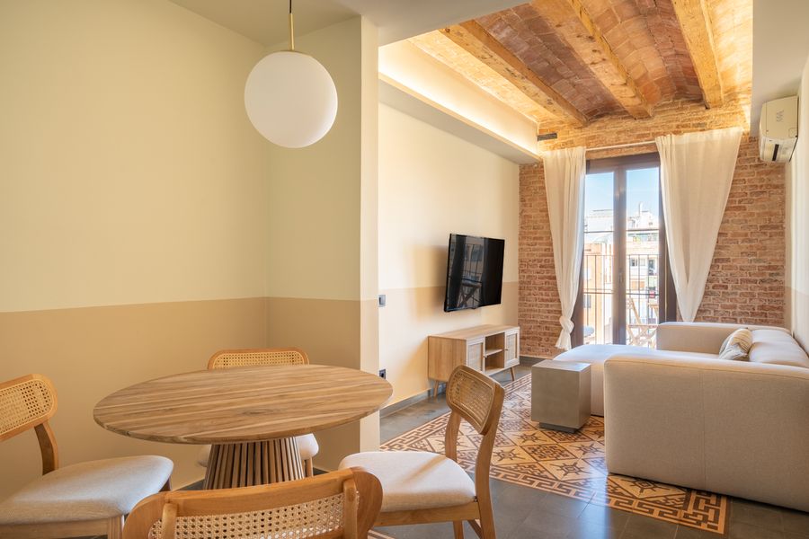 2-Bedroom 2-Bathroom Apartment - 435