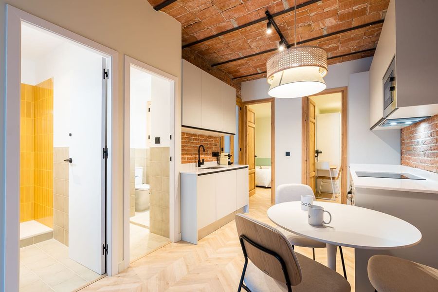3-Bedroom 2-Bathroom Apartment - 325