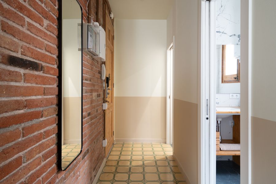 2-Bedroom 1-Bathroom Apartment - 526