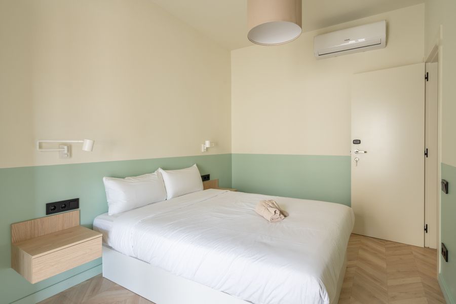 Superior Double Room with Shared Bathroom and Gallery - 42C5