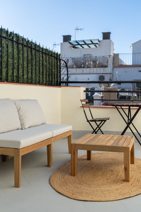 1-Bedroom Penthouse with Terrace - 526