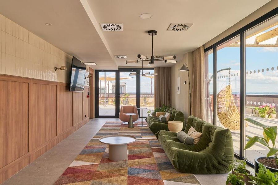 The Two Bedroom Rooftop