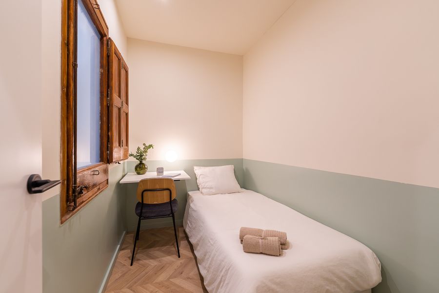 3-Bedroom 2-Bathroom Apartment - 123