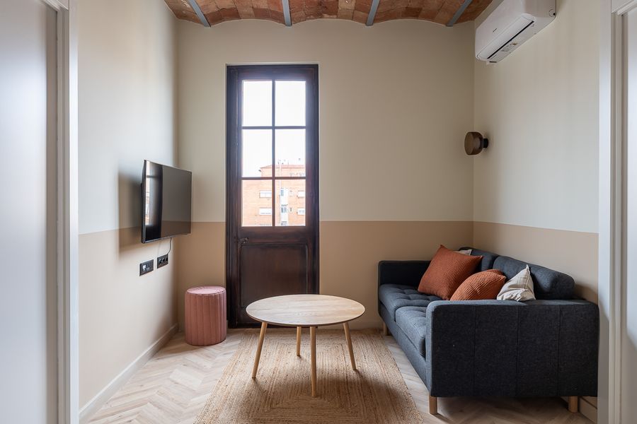 2-Bedroom 2-Bathroom Apartment - PRAL31