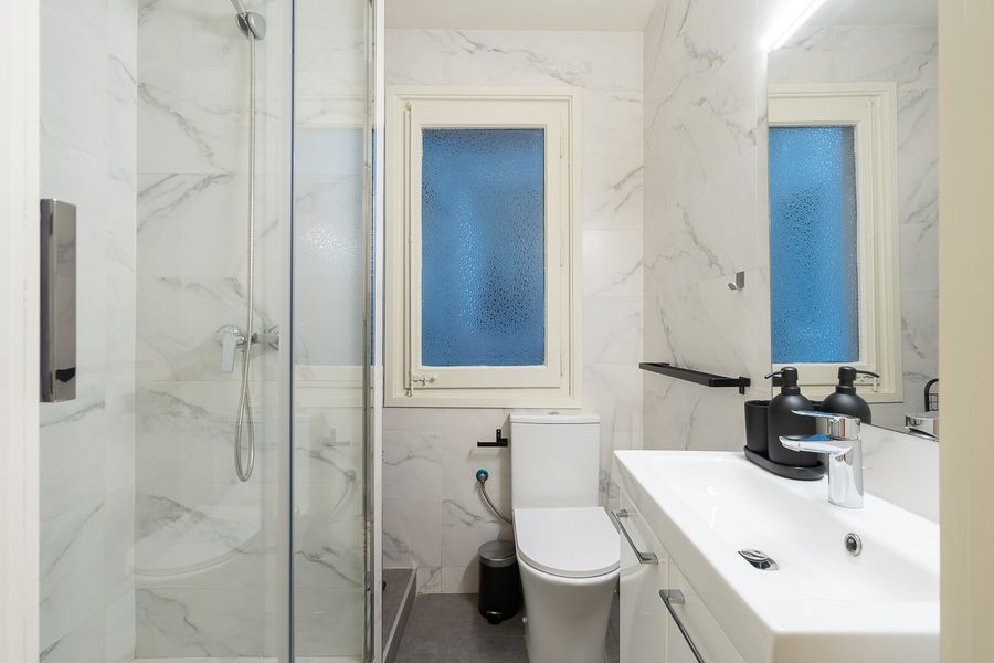 3-Bedroom 1-Bathroom Apartment - 234
